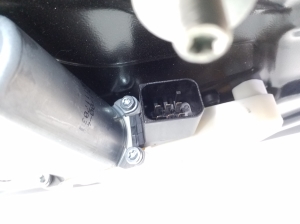 Mercedes Benz E-Class W238 (2017–2026) Rear fork windscreen lifter and its components - 2