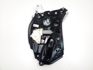 Rear fork windscreen lifter and its components - 
