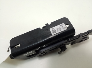 Mercedes Benz E-Class W238 (2017–2026) Sonstiger Halter A2057571900 - 2