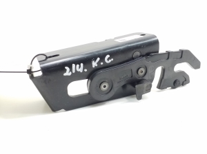 Mercedes Benz E-Class W238 (2017–2026) Sonstiger Halter A2057571900 - 3