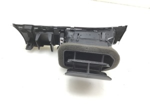 AUDI A6 C6 (2004–2011) Dashboard air vent grilles 4F1820901D - 3