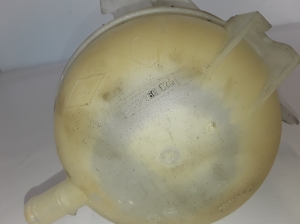 Dacia Duster (2010–2017) Coolant reservoir 8200766826 - 2