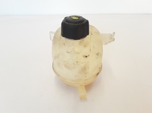 Dacia Duster (2010–2017) Coolant reservoir 8200766826 - 3