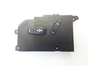   Front seat adjustment switch (on seat)  - 30669108 