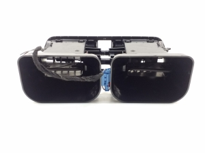 Mercedes Benz E-Class W207 (2009–2017) Dashboard air vent grilles A2078300054 - 3