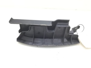  Rear bumper bracket 