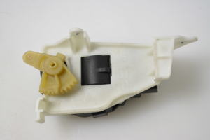 AUDI A5 (2007–2016) Stellmotor Heizungsklappe 412650750 - 2