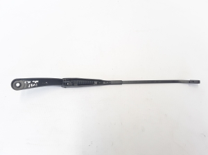  Windshield wiper blade 