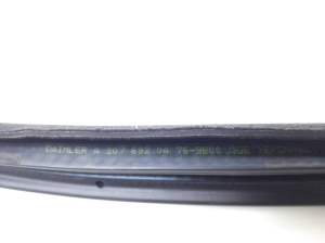 Mercedes Benz E-Class W207 (2009–2017) Esiukse tihenduskumm A2076920476 - 2