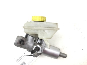 AUDI A6 C5 (1997–2005) Brake master cylinder - 3