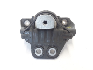VOLVO XC90 (2015–2024) Engine mount 31330588 - 2