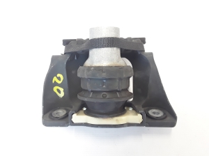 VOLVO XC90 (2015–2024) Engine mount 31330588 - 4