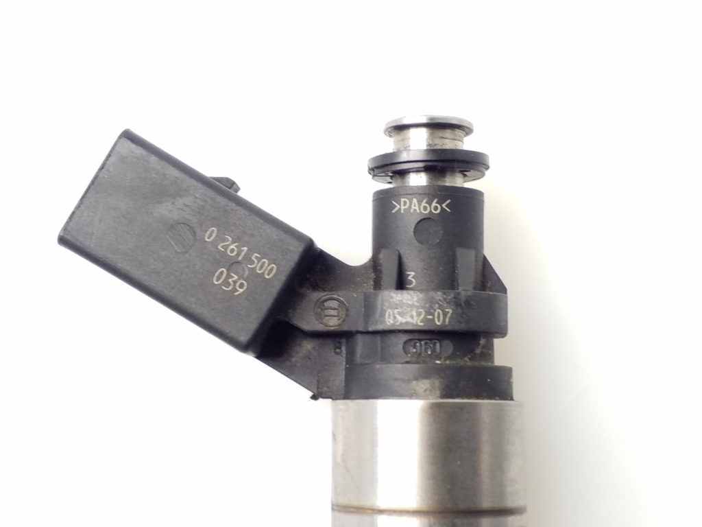 Used AUDI A6 Fuel injector 06F906036G