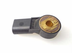 AUDI A6 C6 (2004–2011) Knock sensor 030905377C - 3