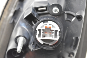 Mazda 3 (2009–2013) Tagaluugi tagatuli ja selle osad BBN7513F0 - 5