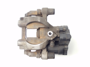 Volkswagen Golf VII (2012–2026) Tagumine pidurisadul 8V0615423D - 4