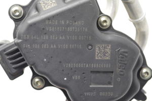 Volkswagen Passat B8 (2014–2023) Accelerator valve 04L128059AA - 4