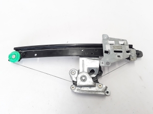 VOLVO XC70 (2000–2007) Rear side door window regulator 31253720 - 2