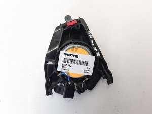 VOLVO XC70 (2000–2007) Speaker 8633992 - 3