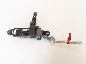 VOLVO XC70 (2000–2007) Front seat belt 30661908 - 5