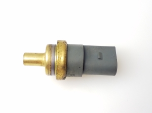  Coolant temperature sensor 