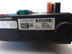 VOLVO XC70 (2000–2007) Kaitsmekarp salongis 30728512 - 2