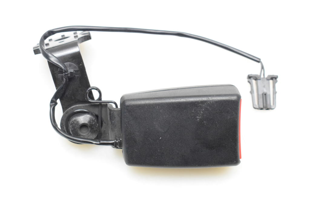 AUDI A1 8X (2010–2018) Sicherheitsgurtschloss hinten 8X0857739C AUDI A1 8X (2010–2018) Sicherheitsgurtschloss hinten 8X0857739C