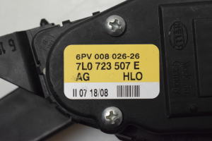 AUDI Q7 (2006–2015) Gaspedal 7L0723507 - 2