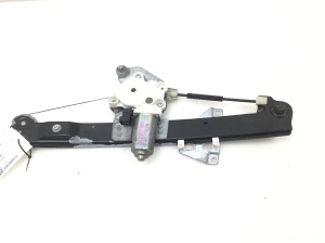 Rear side door window regulator and its parts - 