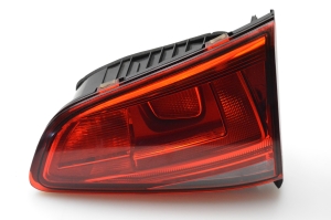 Tail light on trunk lid - 5G0945094AD