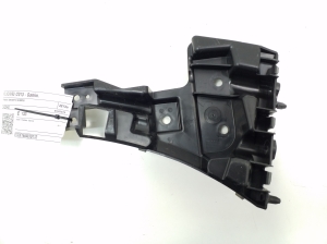 Front bumper bracket - 31425463
