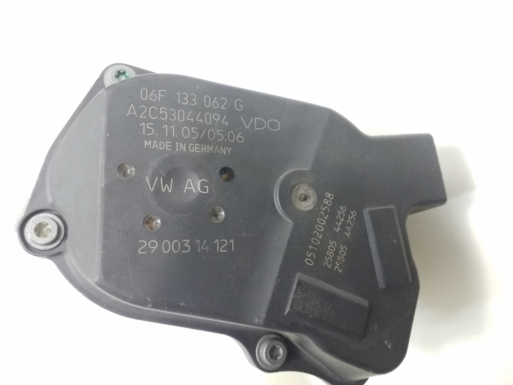 AUDI A6 C6/4F (2004-2011) Дроссельная заслонка 06F133062G 21008060