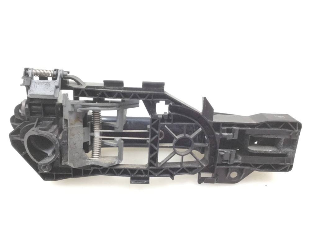 VOLKSWAGEN Passat B6 (2005-2010) Kreisās puses bīdāmo durvju ārējais rokturis 21389709