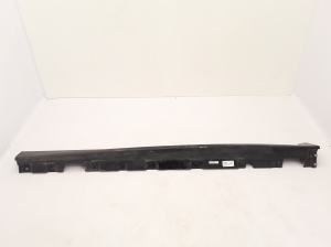 Exterior sill trim - 7903887