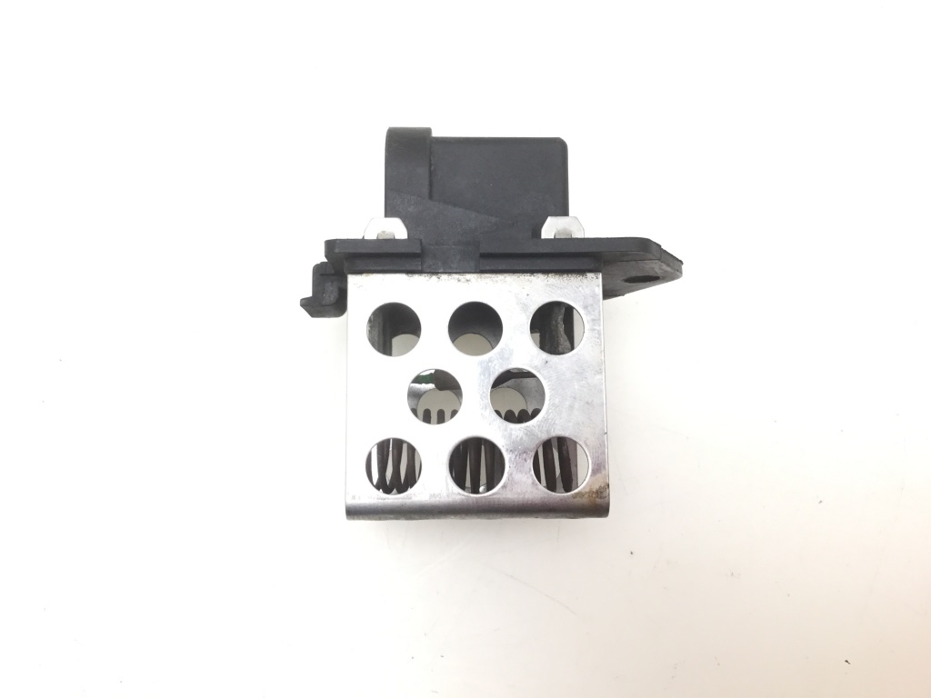 Used RENAULT Trafic Cooling fan relay 8200045082