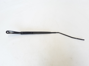  Windshield wiper blade 