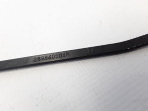  Windshield wiper blade 