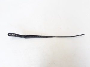  Windshield wiper blade 