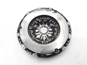 RENAULT Megane III (2008–2016) Siduri surveplaat 302056476R - 3