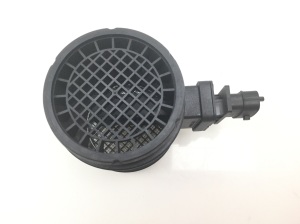 Opel Signum (2003–2008) Mass air flow sensor 55350048 - 2