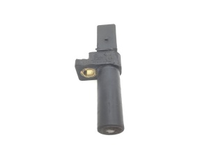 Mercedes Benz C-Class 203 (2000–2007) Kurbelwellensensor 0261210171 - 2