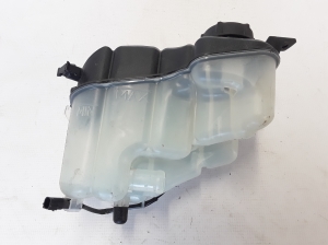   Tank for coolant 