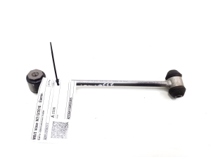  Rear stabilizer link 