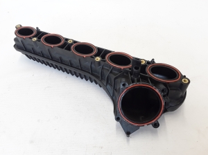  Intake manifold 