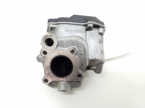  EGR valve 