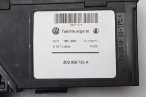 Volkswagen Touareg I (2002–2010) Priekšējo durvju logu pacēlāja motoriņš 0130821765 - 5