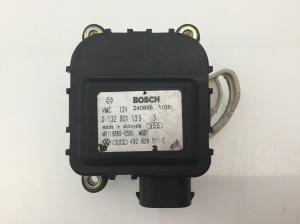 Stellmotor Heizungsklappe - 4B2820511C