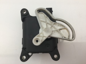 AUDI A6 C5 (1997–2005) Stellmotor Heizungsklappe 4B2820511C - 2