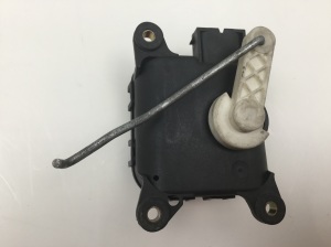 AUDI A6 C5 (1997–2005) Heater flap actuator 4B2820511A - 3