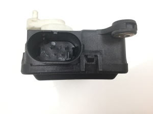 AUDI A6 C5 (1997–2005) Heater flap actuator 4B2820511J - 2